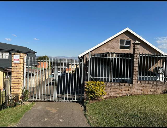 3 BEDROOM FREESTANDING FOR SALE IN EASTWOOD